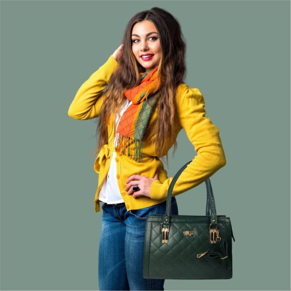 GUESS Handbags Collection: Luxury Bags for Women & Girls